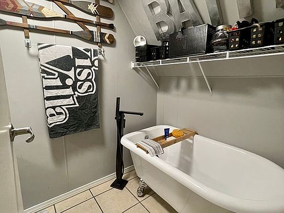 5th image of 92 Rebel Ln