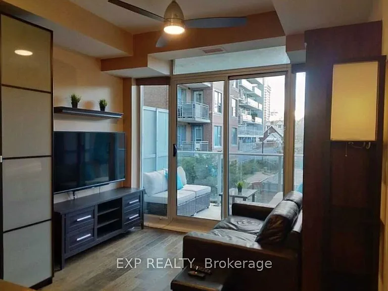 255 Bay St #212 — Photo 9
