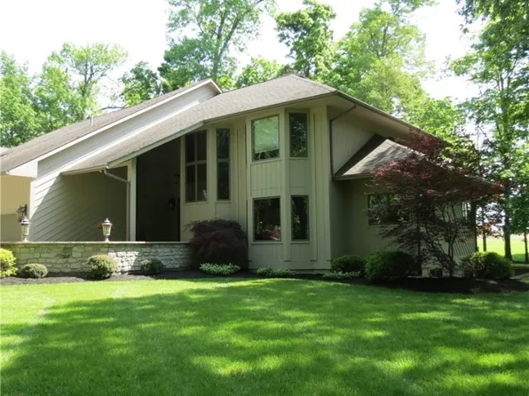 10207 Oak Creek Dr, Sidney, OH 45365