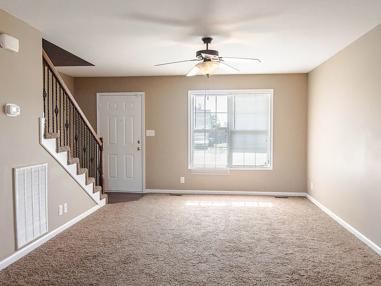 551 Fox Trot Dr — Photo 5