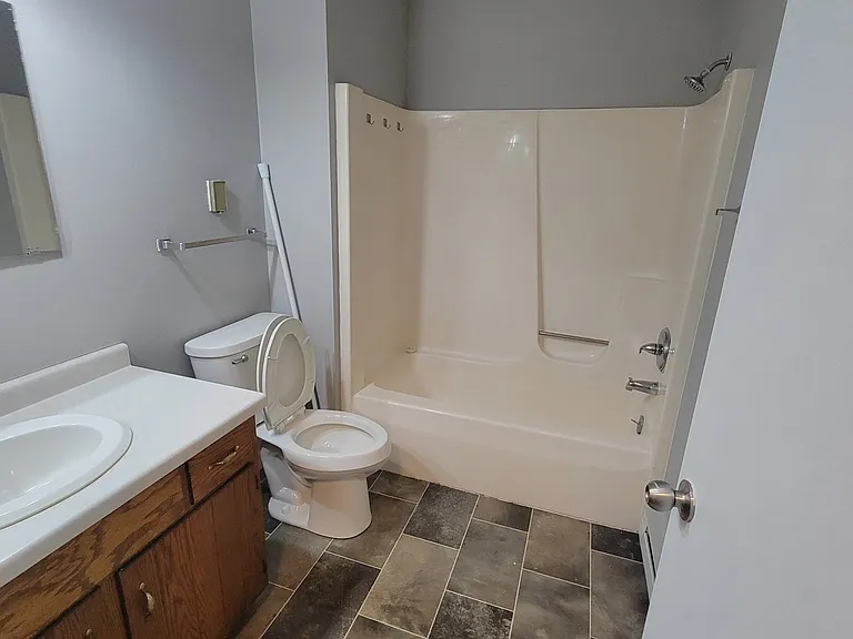 710 Hillcrest St #3 — Photo 7