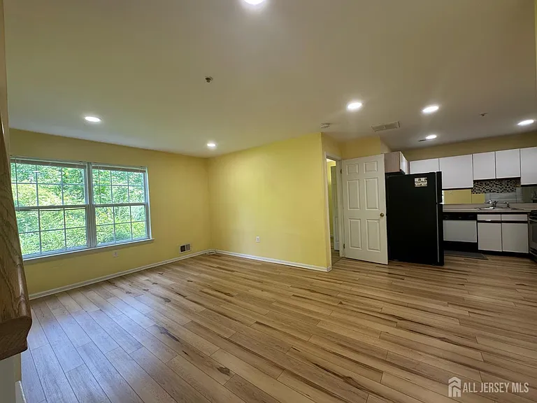 263 Prestwick Way — Photo 6
