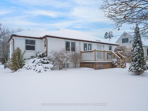 2nd image of 2414 Holt Rd