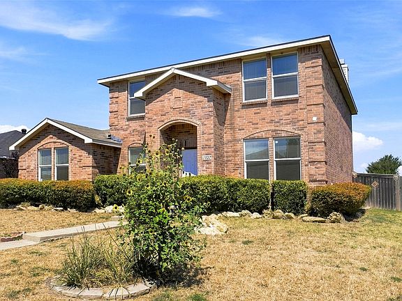 2nd image of 1027 Graystone Dr