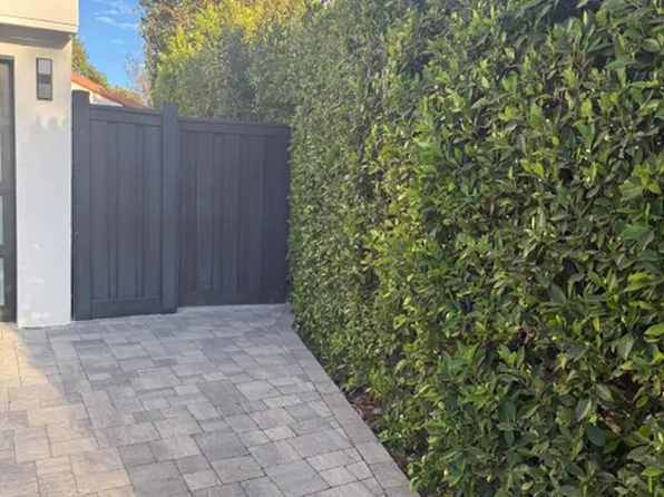 16 Brookside Pl, Thousand Oaks, CA 91320