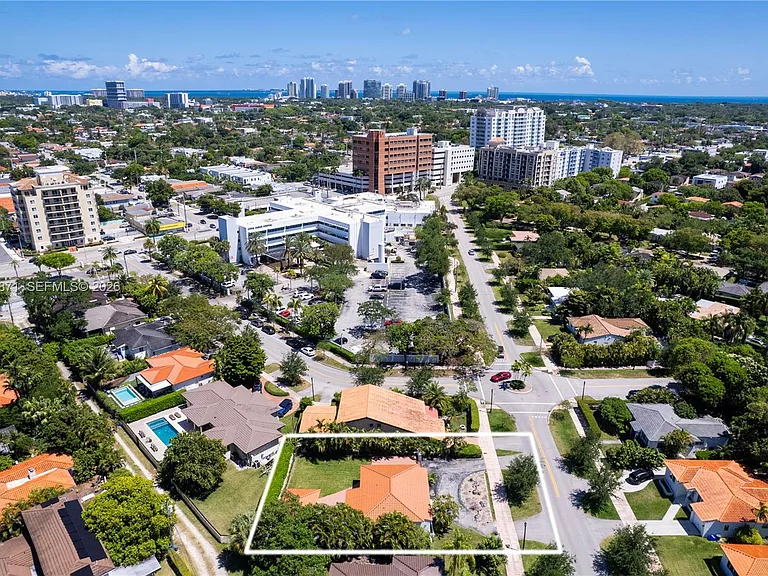 3021 Coconut Grove Dr — Photo 27