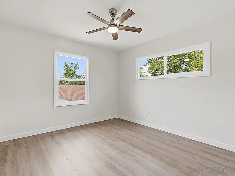 6593 Delfern St — Photo 11