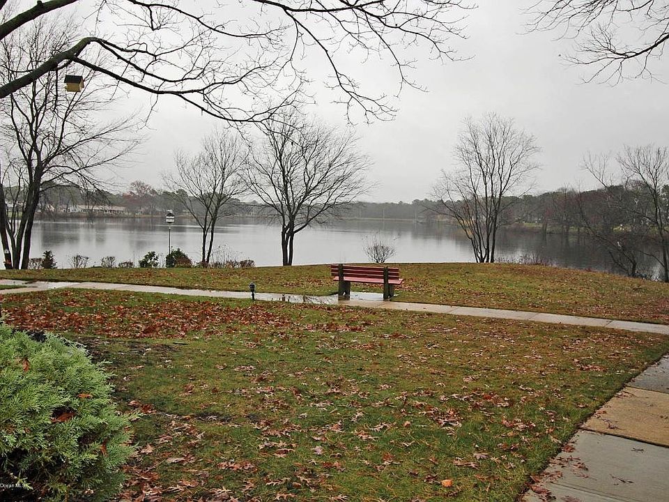 1st image of 577A Lake Point Dr #100A