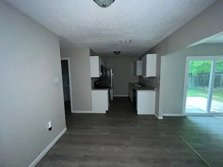 2506 Hidden Valley Dr — Photo 8