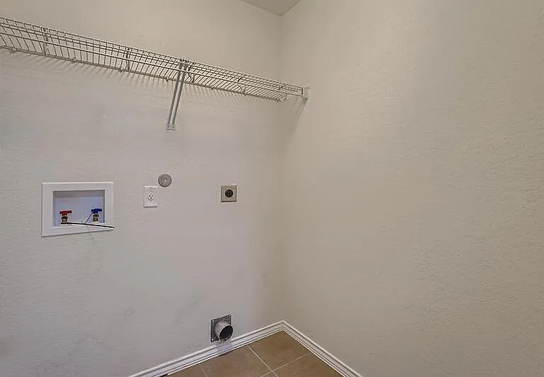13927 Laurel Br — Photo 22