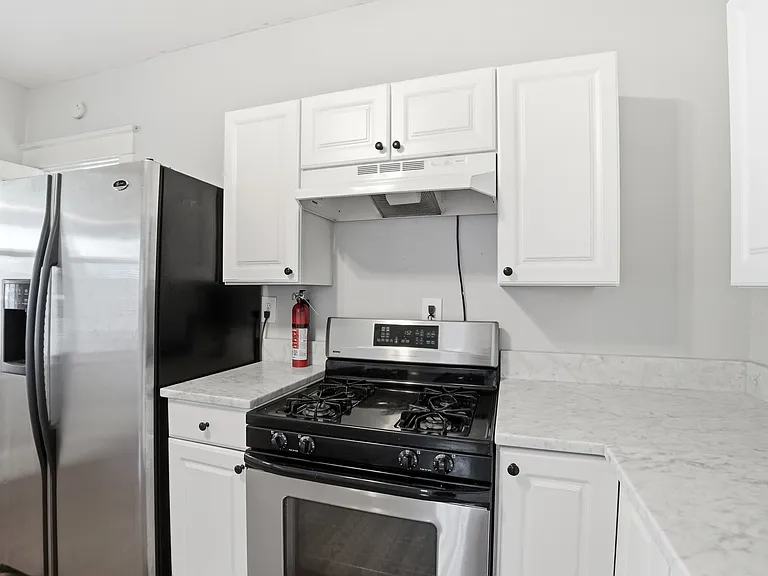 3784 Isabella Ave #1 — Photo 9