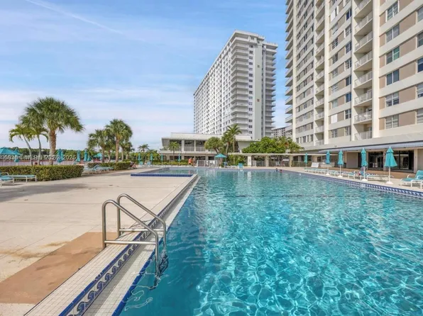 300 Bayview Dr APT 1801, Sunny Isles Beach, FL 33160