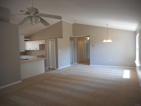 3rd image of 3865 Sunny Manor Cir