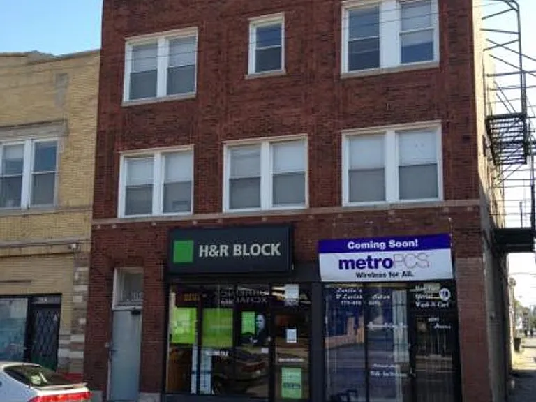 6243 S Ashland Ave — Photo 1