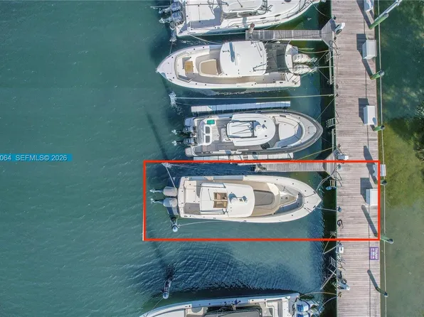 6200 SW 152nd St, Palmetto Bay, FL 33157