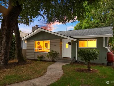 10540 N Park Avenue N, Seattle, WA, 98133