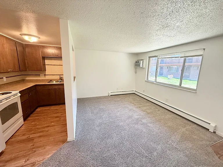 1419 Coffman St — Photo 24