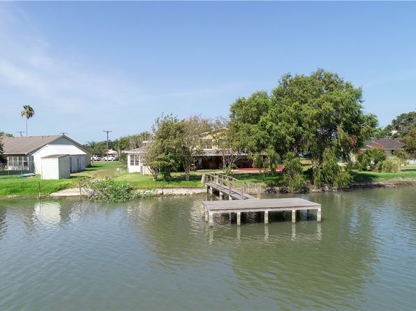 132 Zenna Dr, Mathis, TX 78368