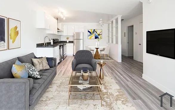 Studio, 400 sqft, $1,725 — Photo 2