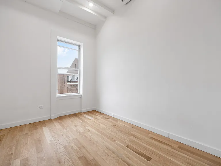 75 Bainbridge St #4B — Photo 19