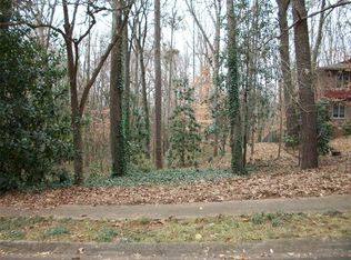 976 Liawen Ct, Atlanta, GA 30329