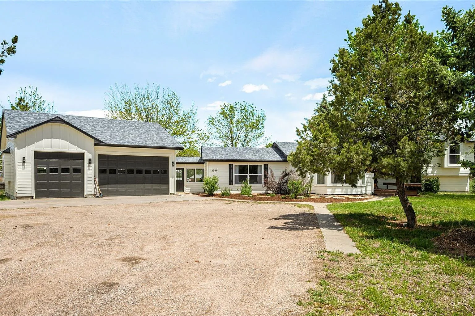 4 bed, 2731 sqft, $4,195 — Photo 1