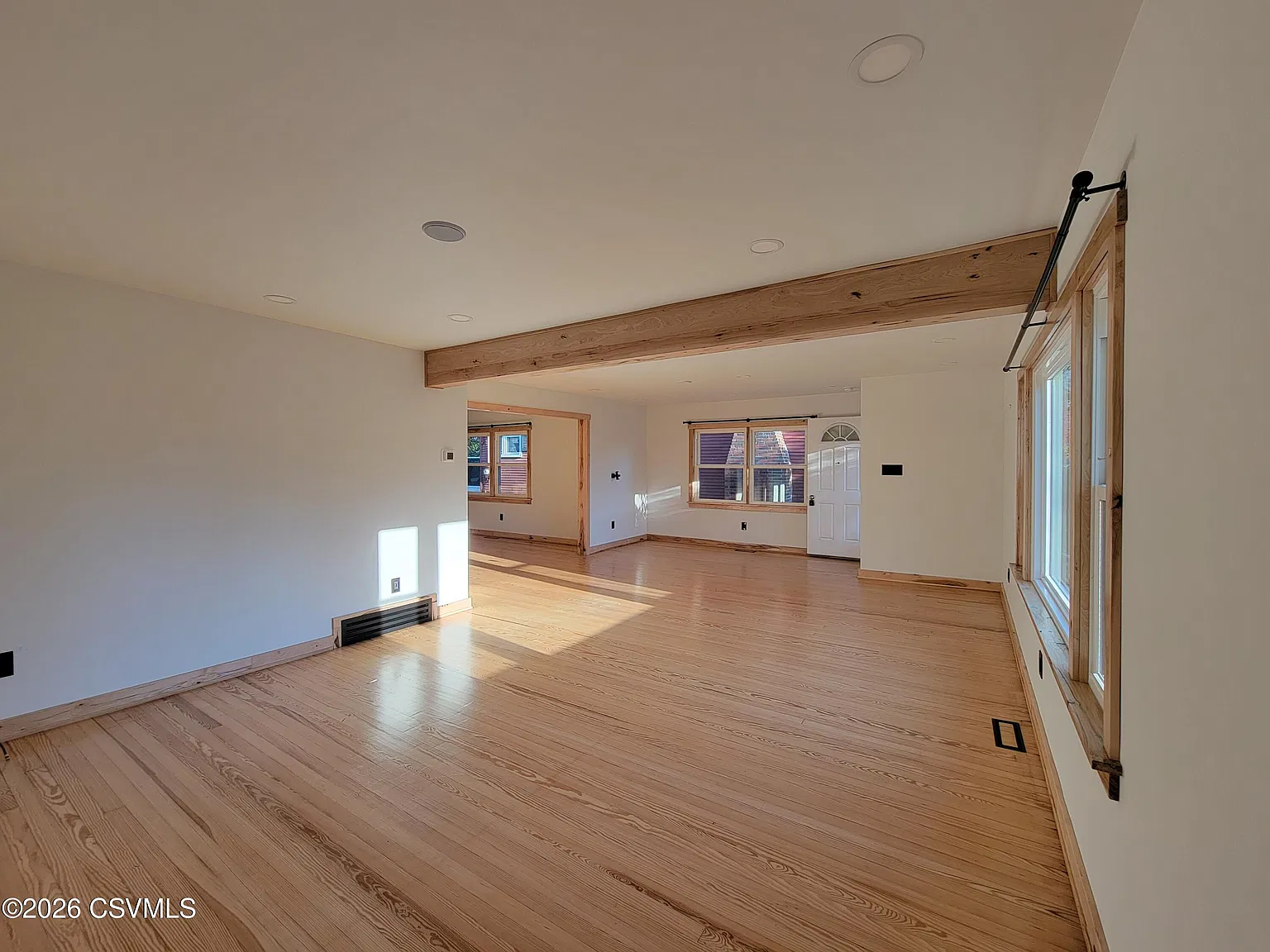 2 bed, 1328 sqft, $1,800 — Photo 3