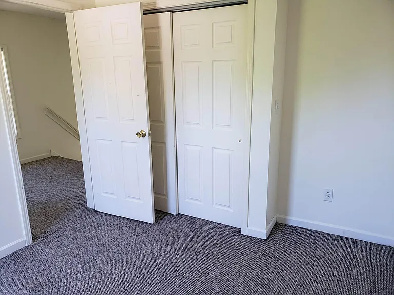 918 Seymour St — Photo 13