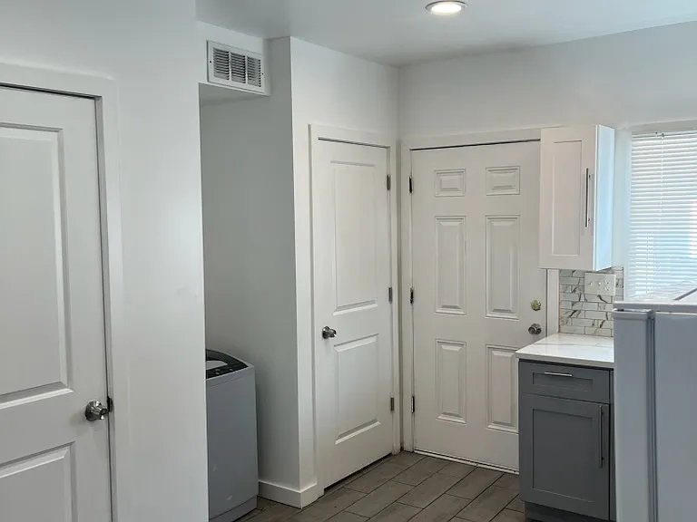 2036 Pierce St — Photo 17
