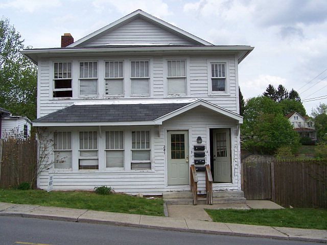 2nd image of 241 S Heber St