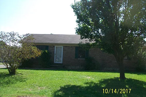 104 W End Dr Photo 1