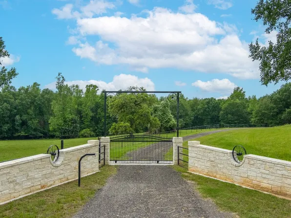 4005 Private Road 3040, Buffalo, TX 75831