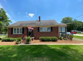 604 Raleigh Rd, Clinton, NC 28328