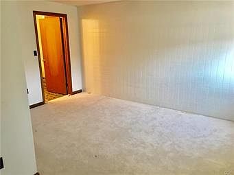 2nd image of 4033 W Grant St #6