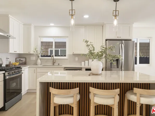 1747 Wollacott St, Redondo Beach, CA 90278