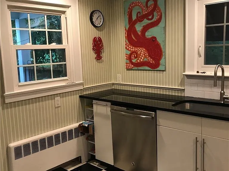 39 Masons Island Rd — Photo 5
