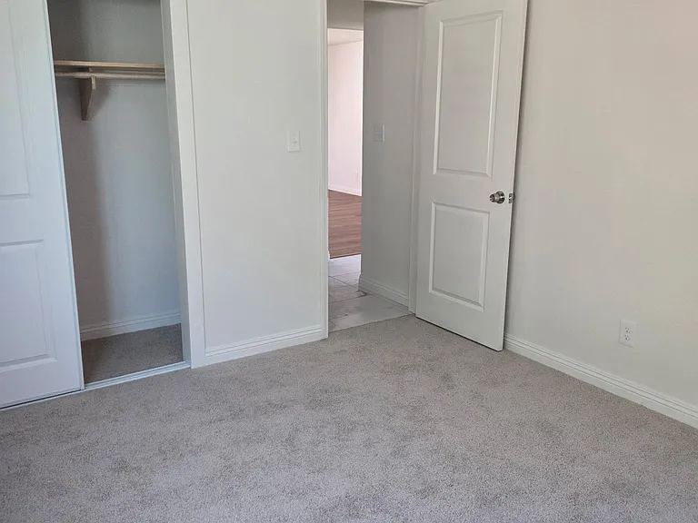 625 Flicker St #625 — Photo 11