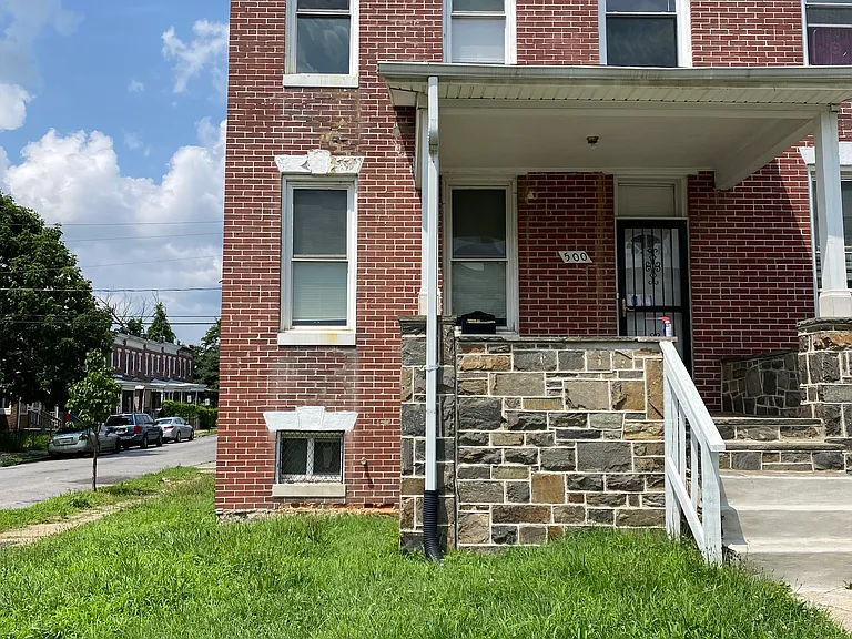 500 N Loudon Ave — Photo 1