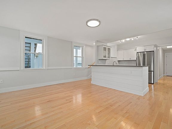 3rd image of 85 Granite St Unit 3