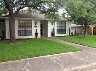9030 Woodhurst Dr, Dallas, TX 75243