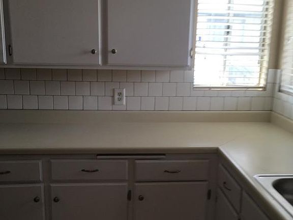 3rd image of 28631 Calle Del Lago APT D