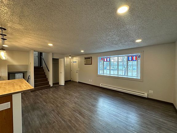 2nd image of 211 S Houston Ave