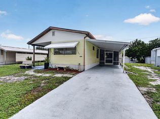 8381 SE Skylark Ave, Hobe Sound, FL 33455