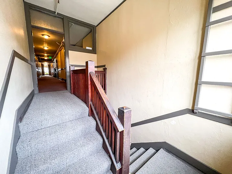 St Florence Apartments — Photo 25