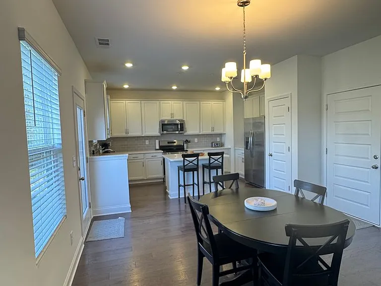 2104 Creekland View Blvd — Photo 6