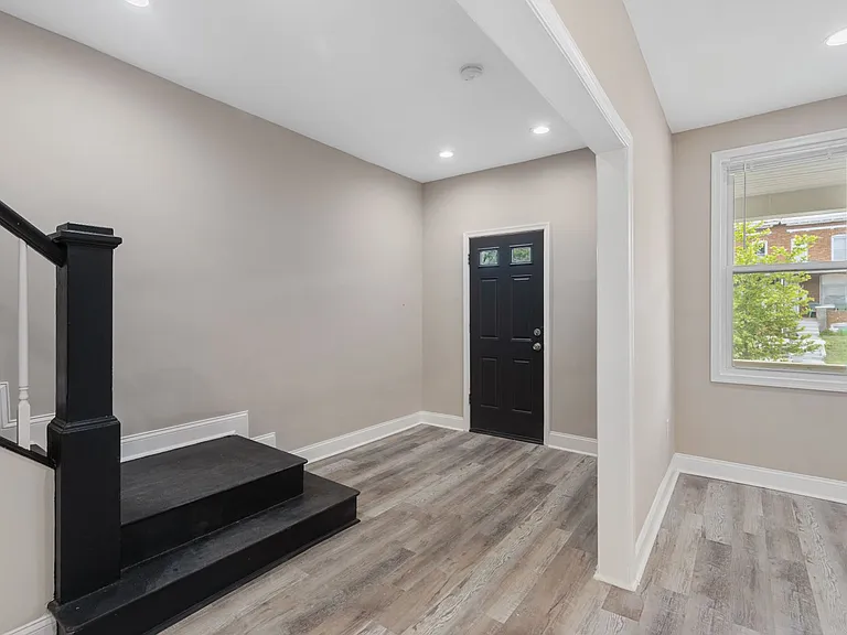 206 S Hilton St — Photo 4