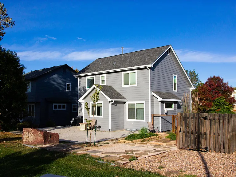 407 Arbor Dr — Photo 5