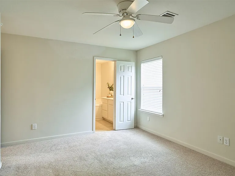 4243 Medina River Loop — Photo 23