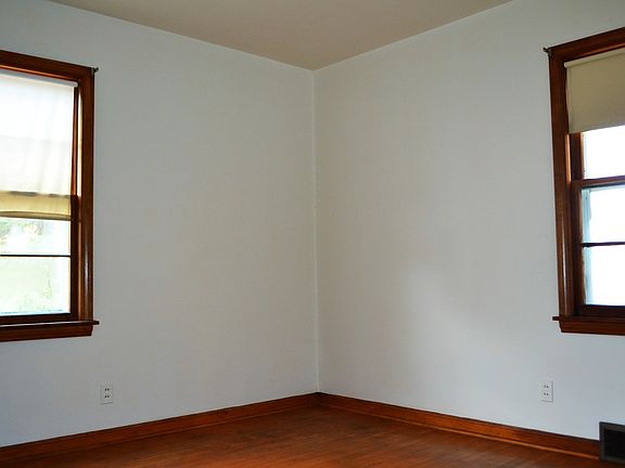 3rd image of 1607 W Fair Ave