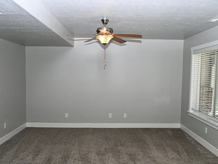 2032 N 350 E #1 — Photo 6